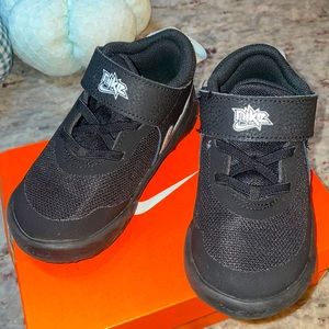 💥💥💥 Nike Toddler Sneaker 💥💥💥